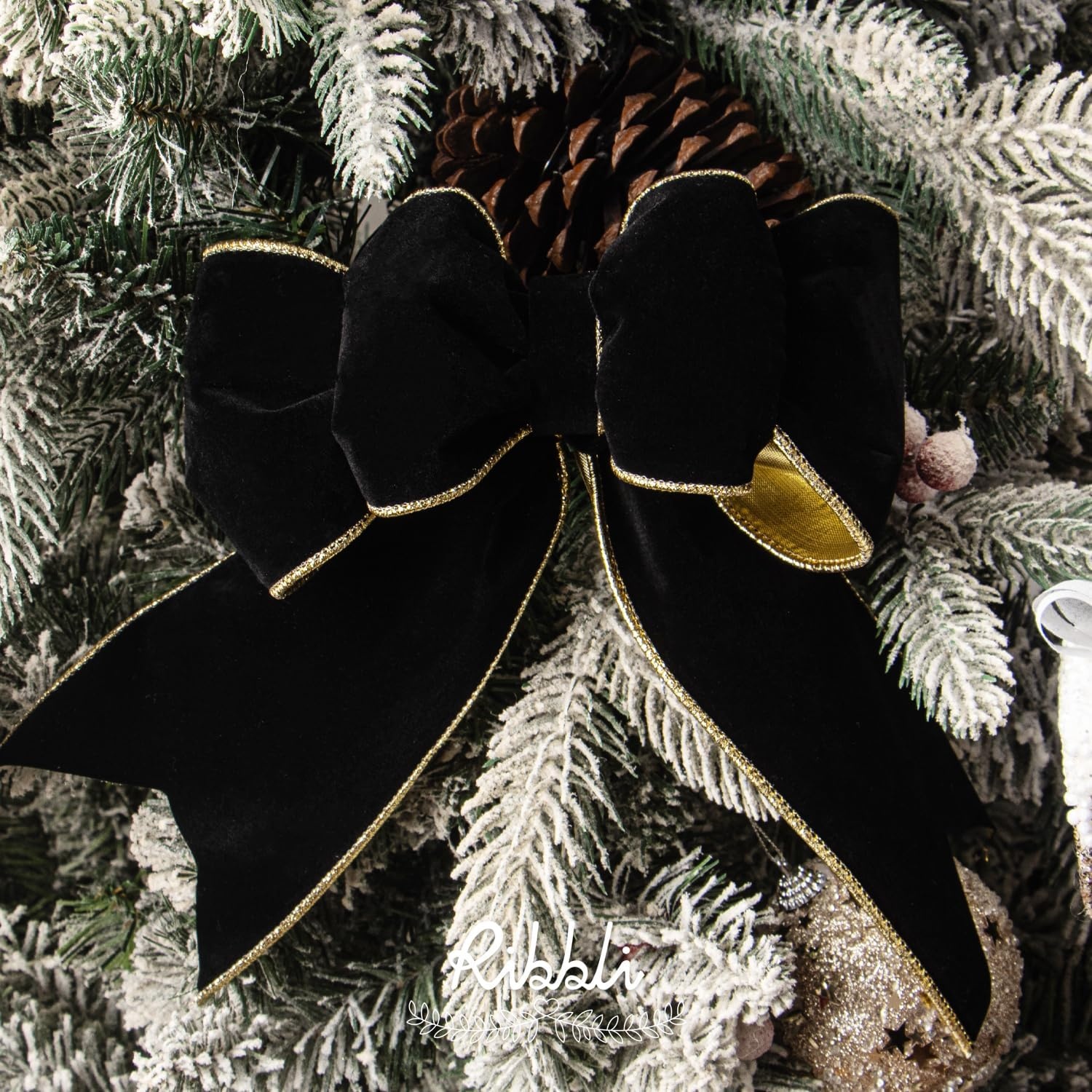 Ribbli Royal Blue Velvet Wired Ribbon 4 Inch Luxury Matte Velvet Christmas Ribbon for Gift Wrapping Christmas Tree Decoration Crafts Wreaths Supplies – 10 Yards(Black)