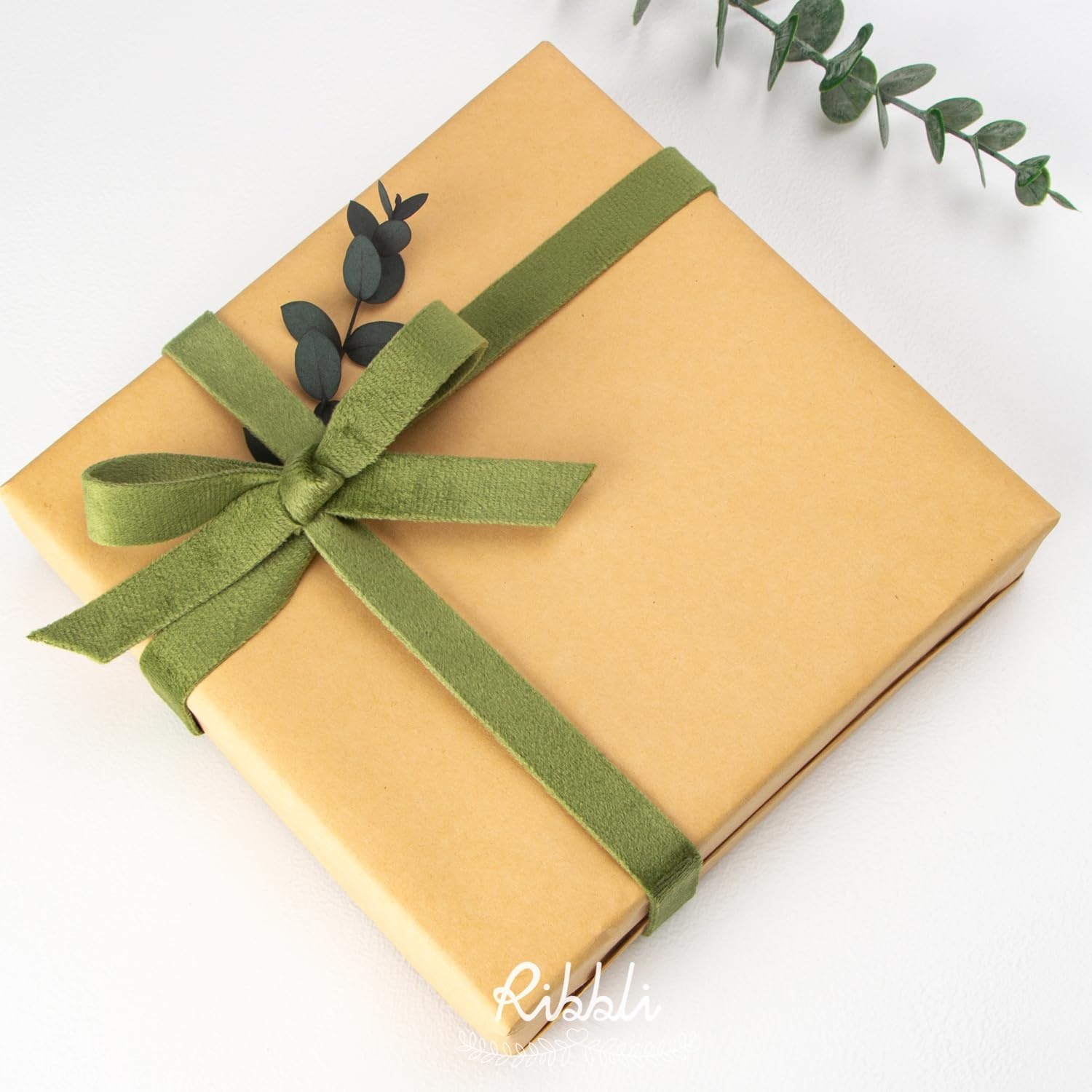 Ribbli Antique Gold Velvet Ribbon Double Faced 1 Inch 10-Yard Spool Gold Ribbon Use for Christmas Tree Ornaments Gift Wrapping Wreath Decoration Wedding Boutonnieres(Sage)