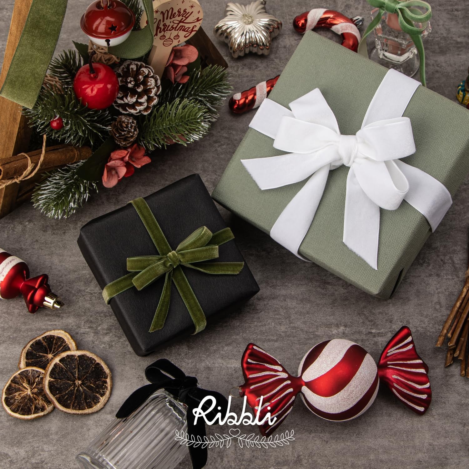 Ribbli Polyester Forest Green Velvet Ribbon,3/8 Inches,10-Yard Spool,Use for Choker,Gift Wrapping,Floral Bouquets, Boutonnieres(White)