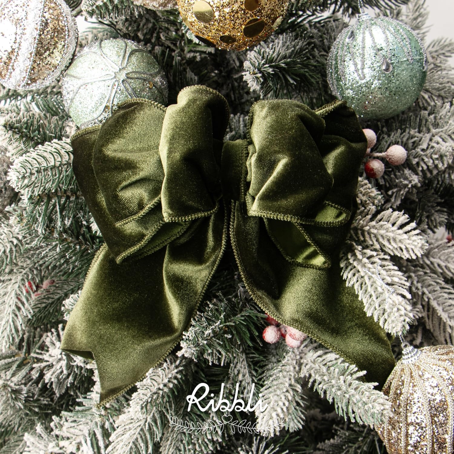 Ribbli Dusty Green Velvet Wired Ribbon 4 Inch Sage Velvet with Satin Christmas Ribbon for Gift Wrapping Christmas Tree Decoration Crafts Wreaths Supplies-Continuous 10 Yards(Moss Green)