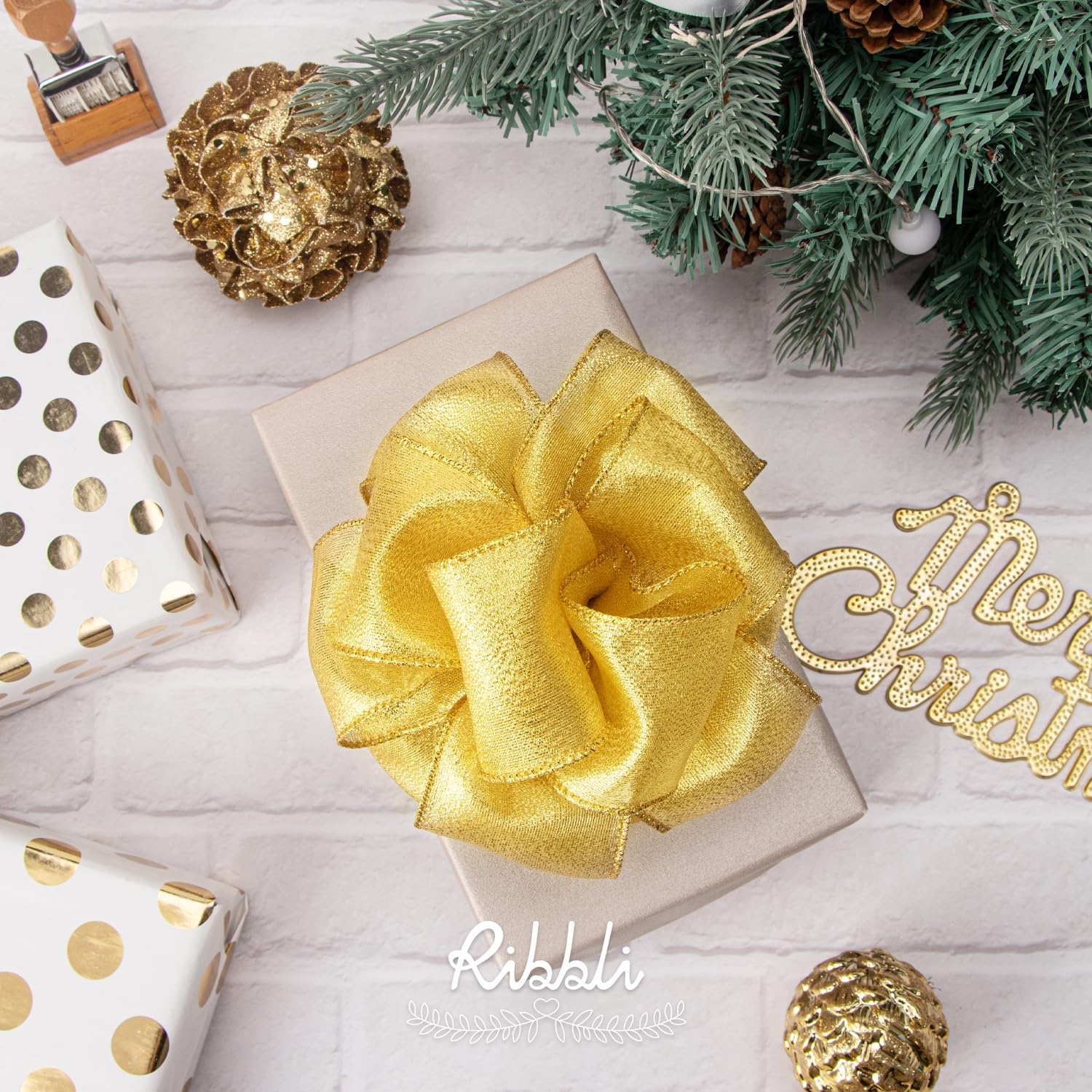 Ribbli Metallic Emerlad Green Wired Ribbon,2-1/2 Inch x Continuous 10 Yard, Deluxe Green Glitter,Christmas Ribbon for Crafts,Wreaths,Big Bow,Gift Wrapping, Christmas Tree Decoration(Gold)