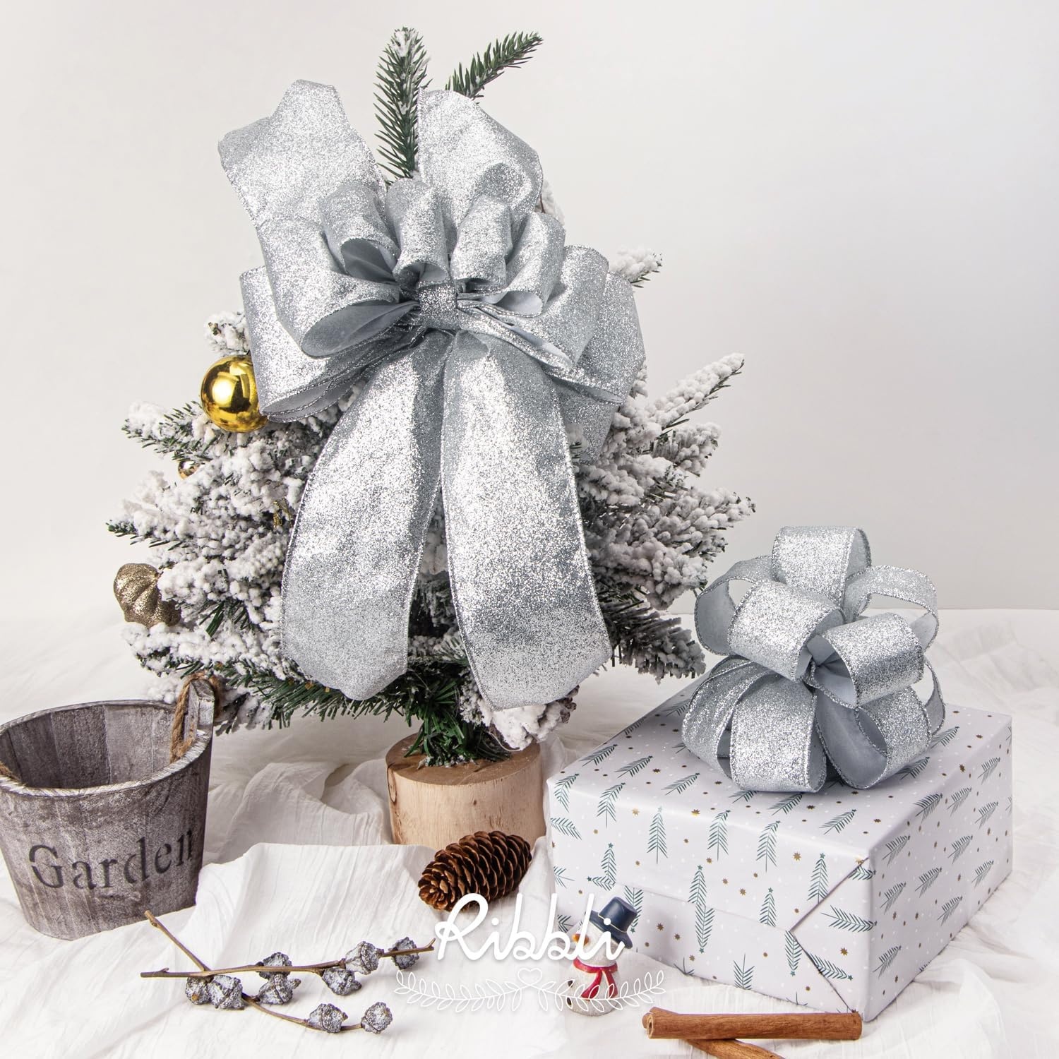 Ribbli Champagne Gold Glitter Wired Ribbon with Metallic Edge, Christmas Ribbon for Wreath, Christmas Tree Decoration, Gift Wrapping, Home Decor, 1-1/2 Inch x 20 Yards(Silver)