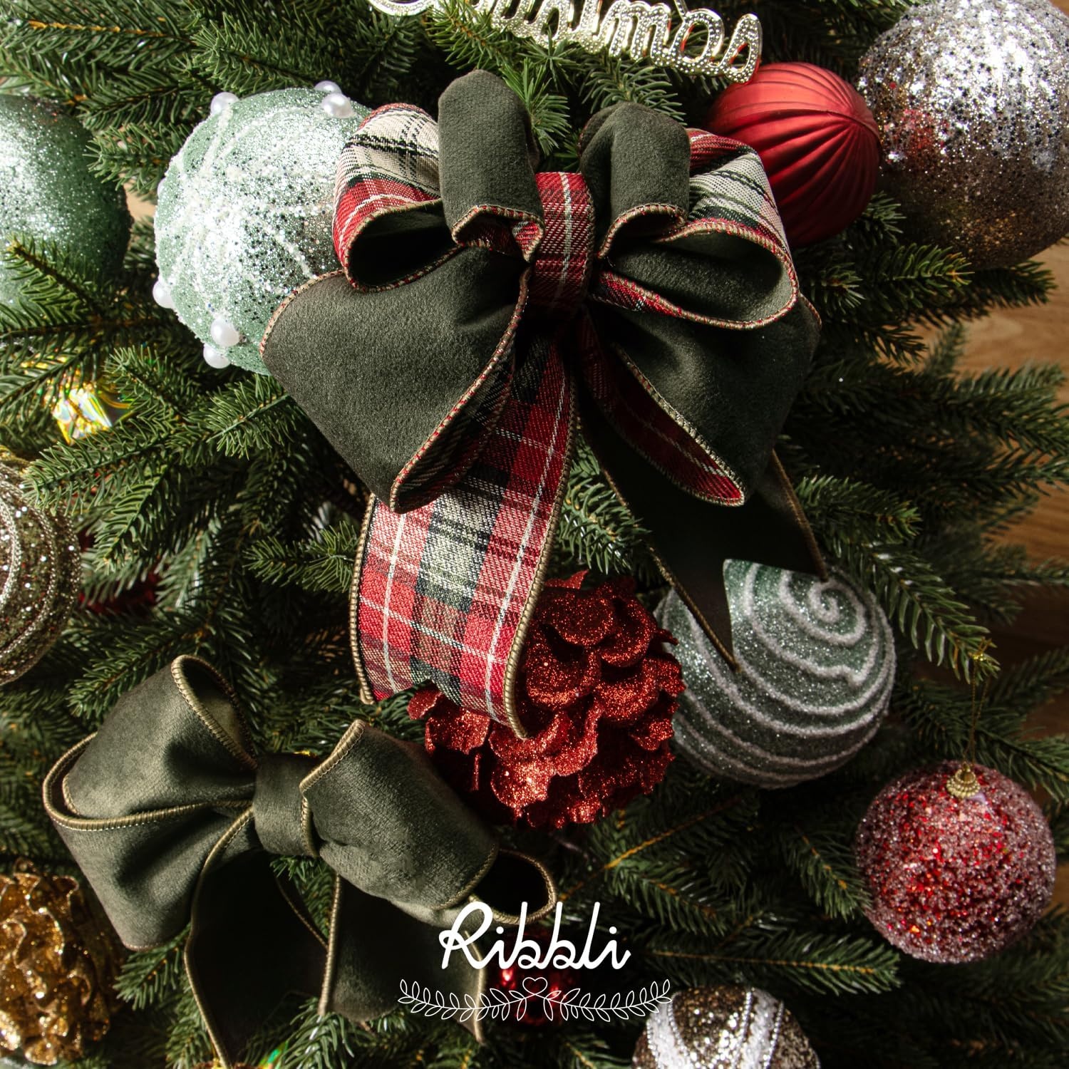 Ribbli Sage Green Velvet Wired Ribbon with Dupioni 4 Inch Christmas Ribbon for Gift Wrapping Christmas Tree Decoration Crafts Wreaths Supplies-Continuous 10 Yards(Moss Green)