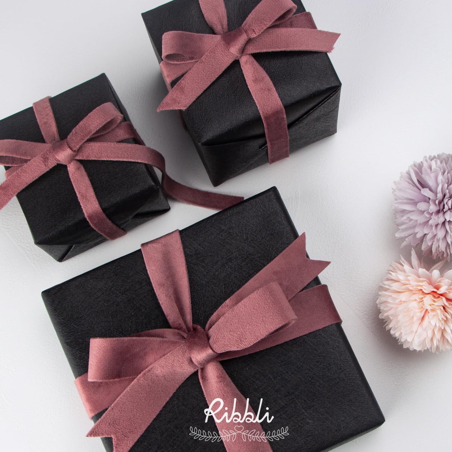 Ribbli Antique Gold Velvet Ribbon Double Faced 1 Inch 10-Yard Spool Gold Ribbon Use for Christmas Tree Ornaments Gift Wrapping Wreath Decoration Wedding Boutonnieres(Rosy Mauve)