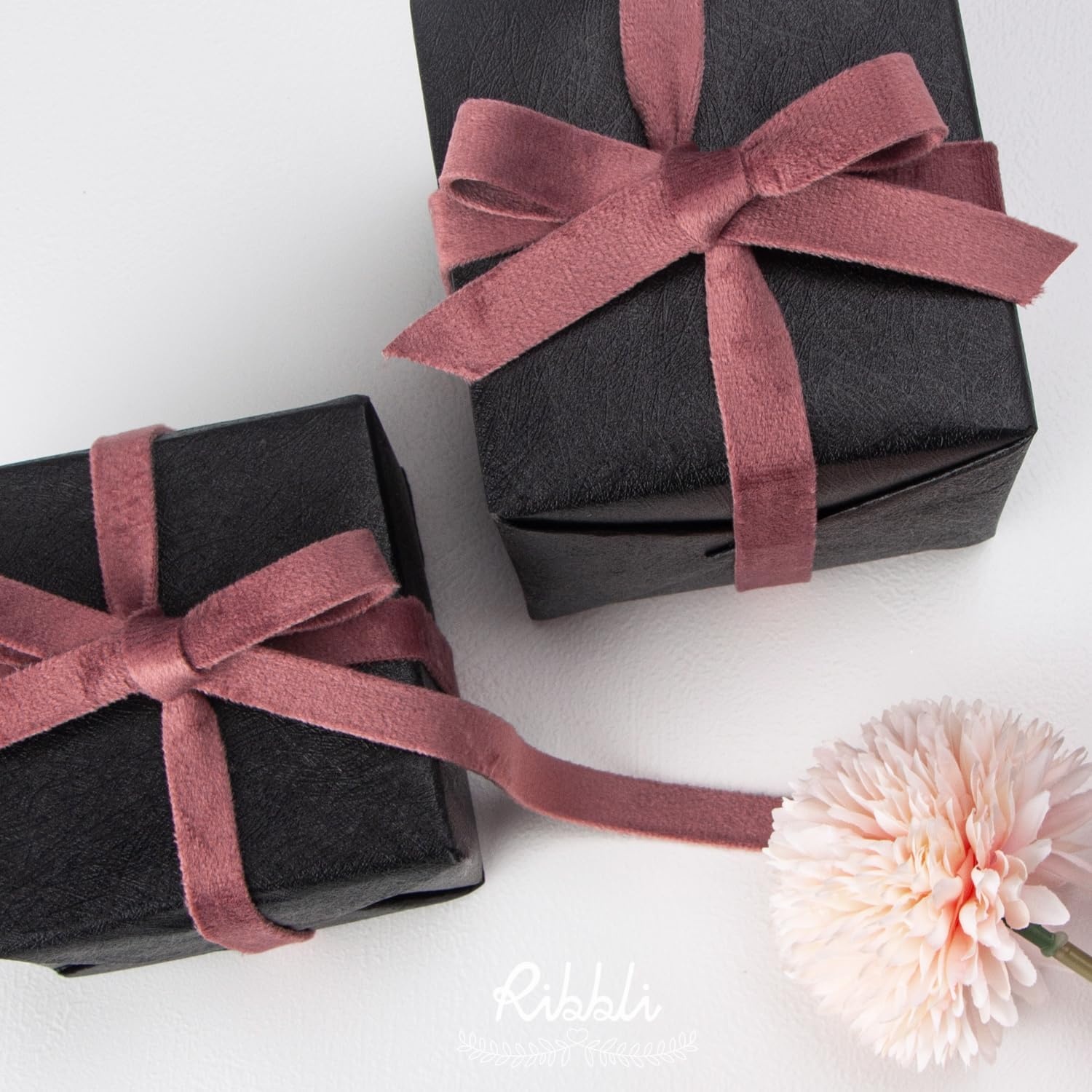 Ribbli Antique Gold Velvet Ribbon Double Faced 1 Inch 10-Yard Spool Gold Ribbon Use for Christmas Tree Ornaments Gift Wrapping Wreath Decoration Wedding Boutonnieres(Rosy Mauve)