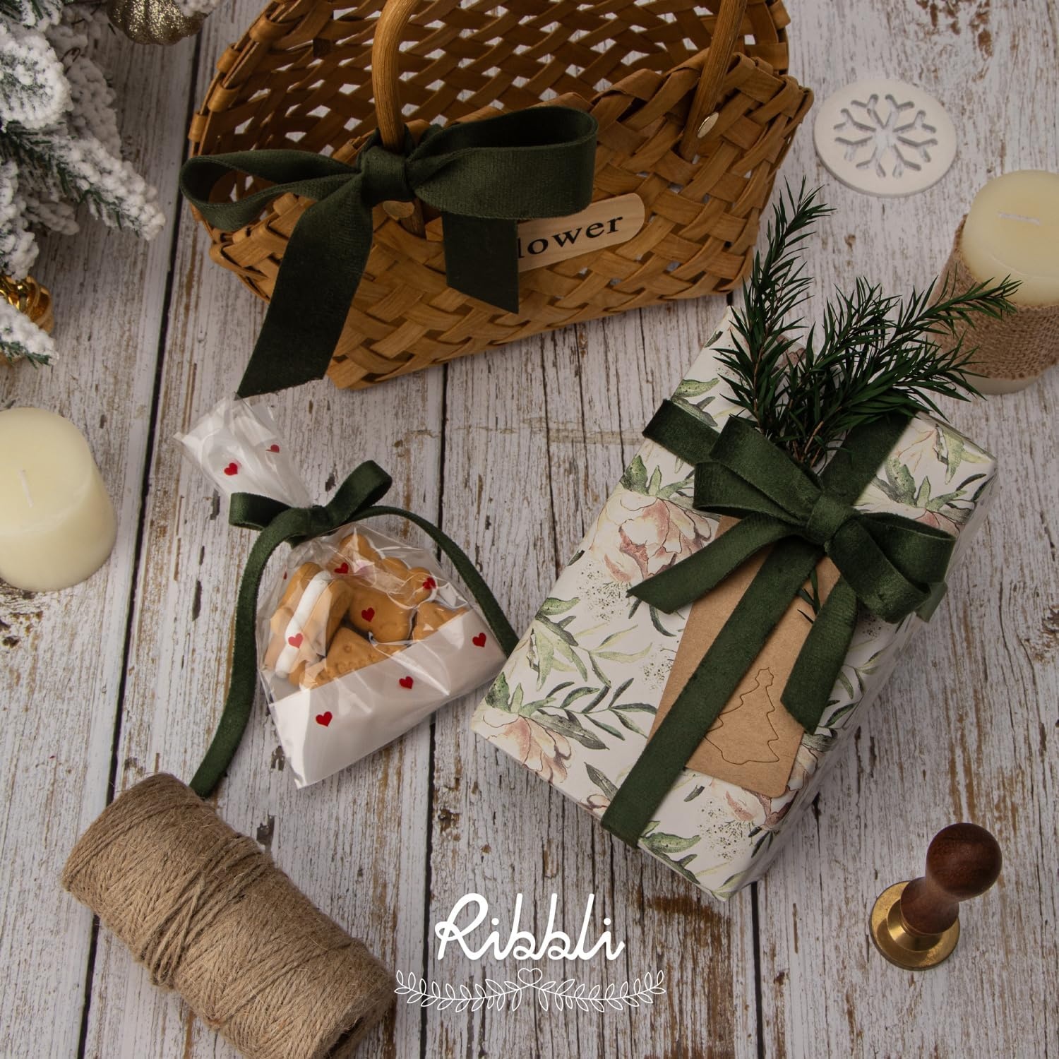 Ribbli Antique Gold Velvet Ribbon Double Faced 1 Inch 10-Yard Spool Gold Ribbon Use for Christmas Tree Ornaments Gift Wrapping Wreath Decoration Wedding Boutonnieres(Moss Green)
