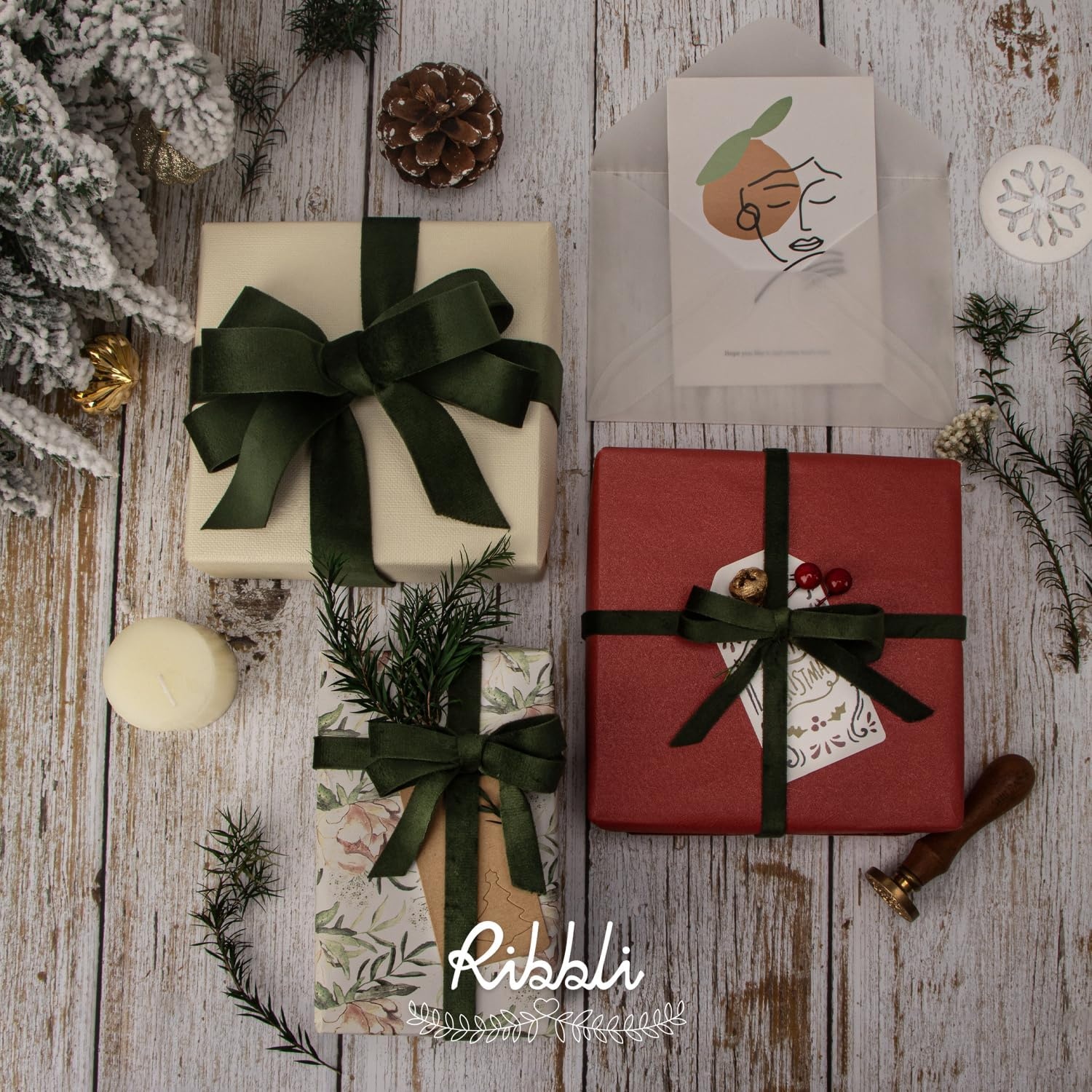 Ribbli Antique Gold Velvet Ribbon Double Faced 1 Inch 10-Yard Spool Gold Ribbon Use for Christmas Tree Ornaments Gift Wrapping Wreath Decoration Wedding Boutonnieres(Moss Green)