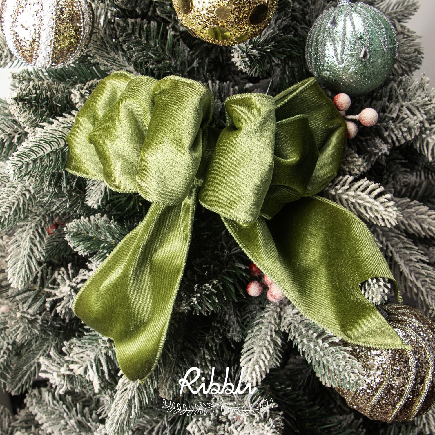 Ribbli Dusty Green Velvet Wired Ribbon 4 Inch Sage Velvet with Satin Christmas Ribbon for Gift Wrapping Christmas Tree Decoration Crafts Wreaths Supplies-Continuous 10 Yards(Olive Green)