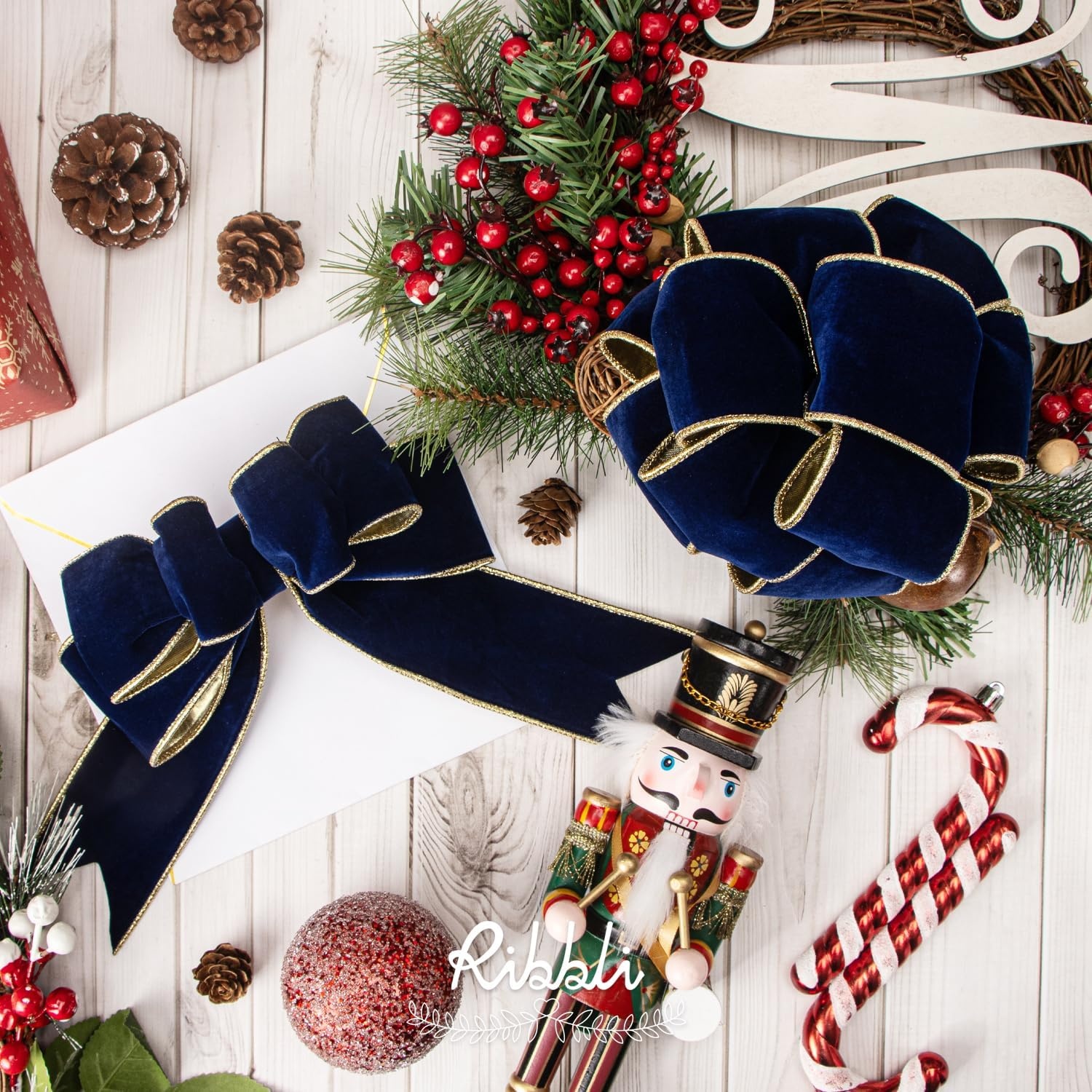 Ribbli Royal Blue Velvet Wired Ribbon 4 Inch Luxury Matte Velvet Christmas Ribbon for Gift Wrapping Christmas Tree Decoration Crafts Wreaths Supplies – 10 Yards(Navy)