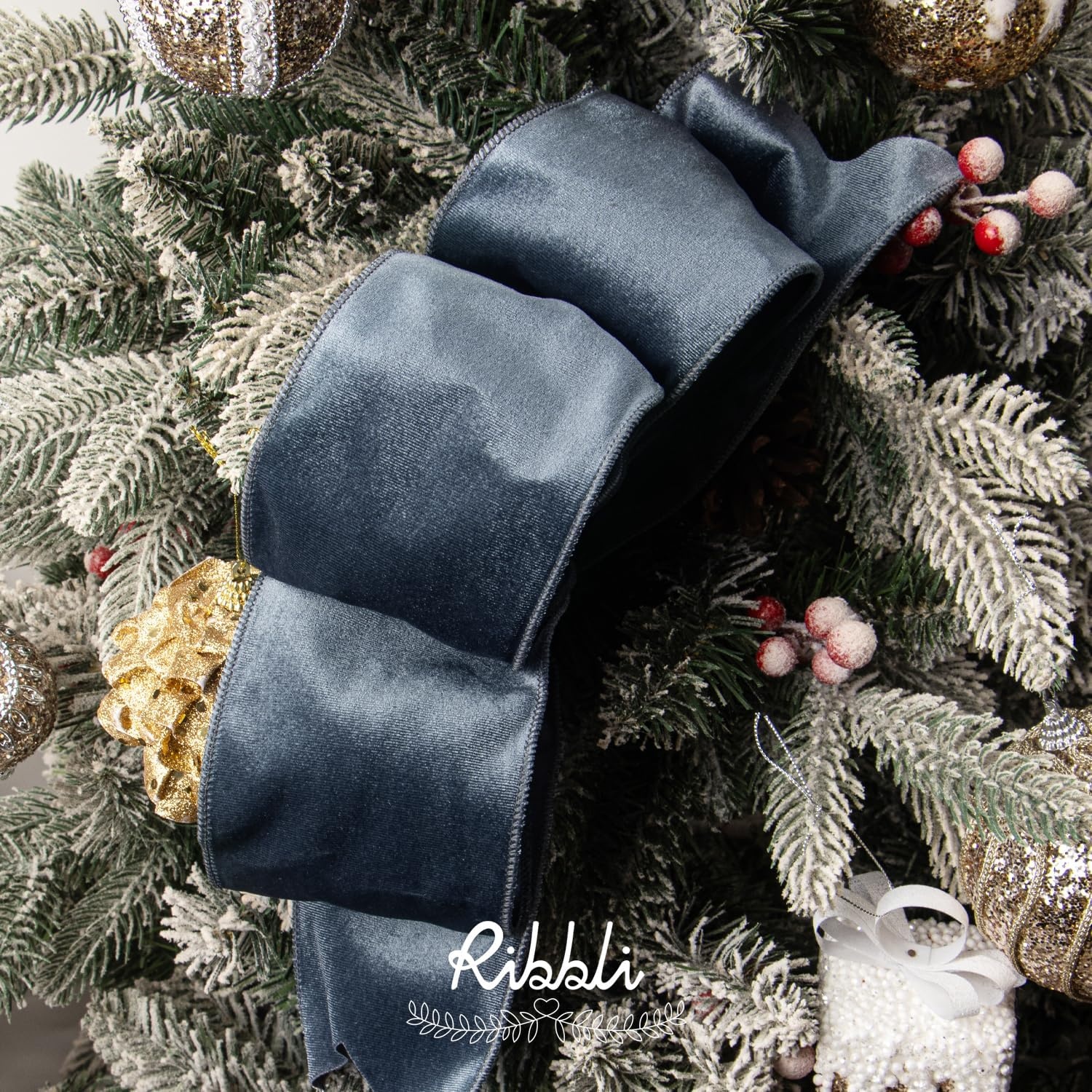 Ribbli Dusty Green Velvet Wired Ribbon 4 Inch Sage Velvet with Satin Christmas Ribbon for Gift Wrapping Christmas Tree Decoration Crafts Wreaths Supplies-Continuous 10 Yards(Dusty Blue)